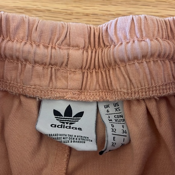 Women’s - Adidas Shorts XS - Picture 3 of 5